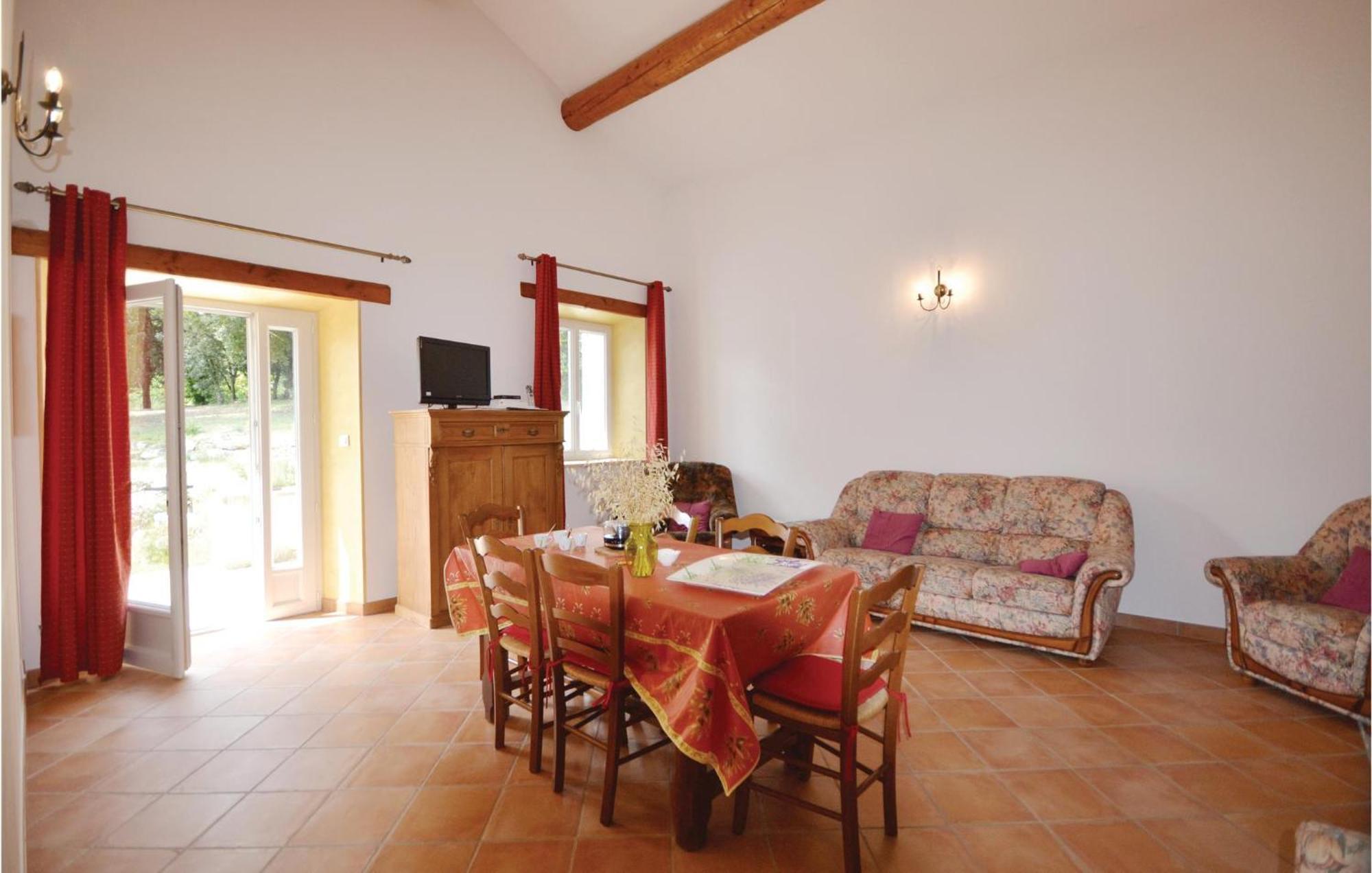 Awesome Home In Bollene With Wifi Exterior foto