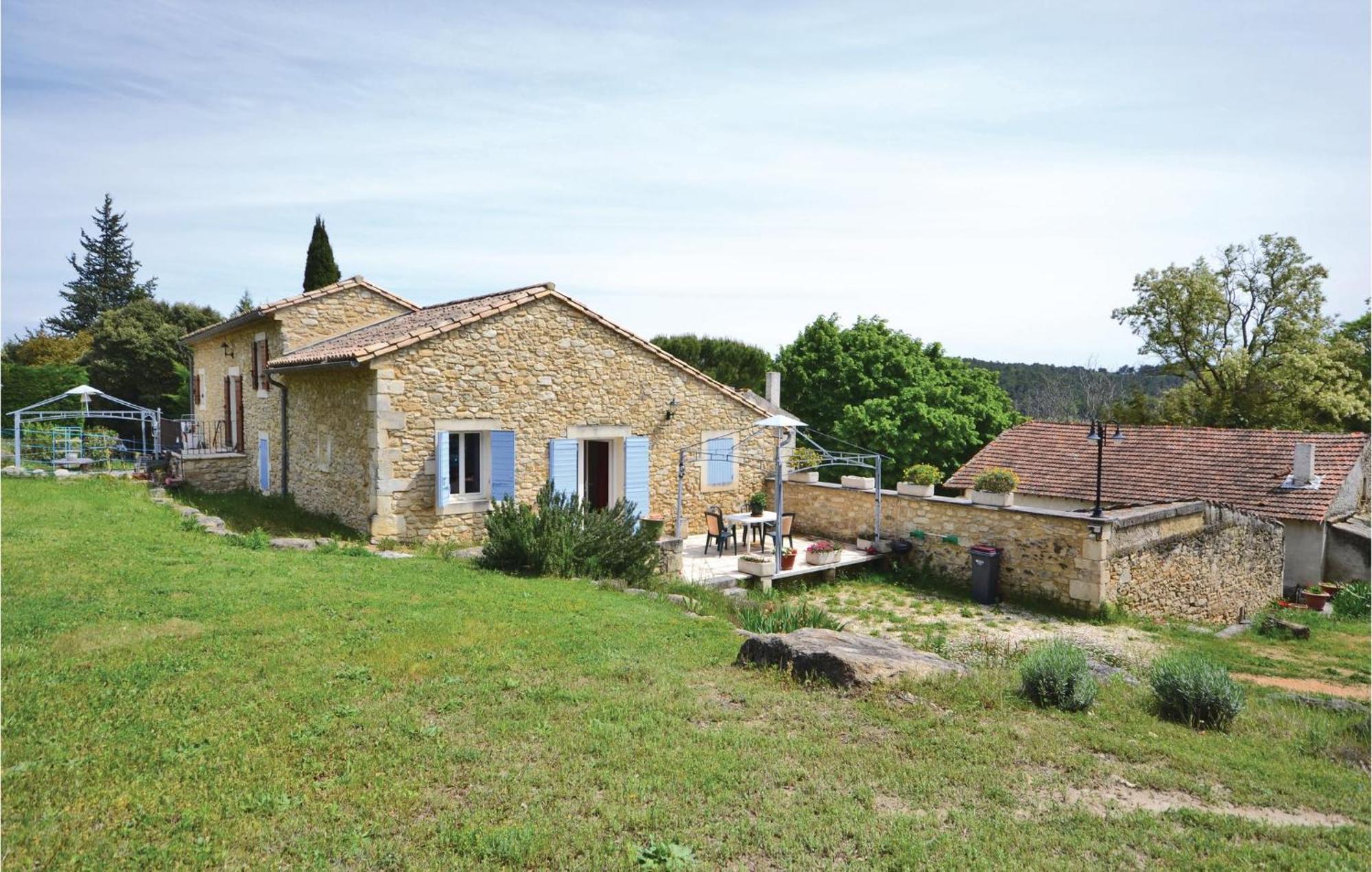 Awesome Home In Bollene With Wifi Exterior foto