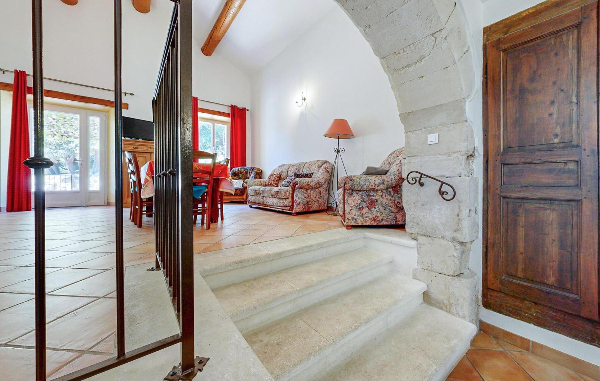 Awesome Home In Bollene With Wifi Exterior foto